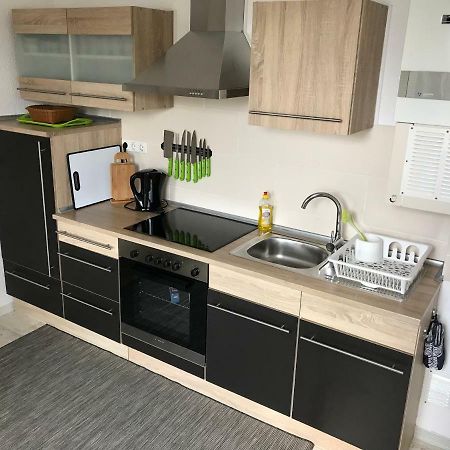 Ferienwohnung Mit Warnowblick Росток Екстериор снимка