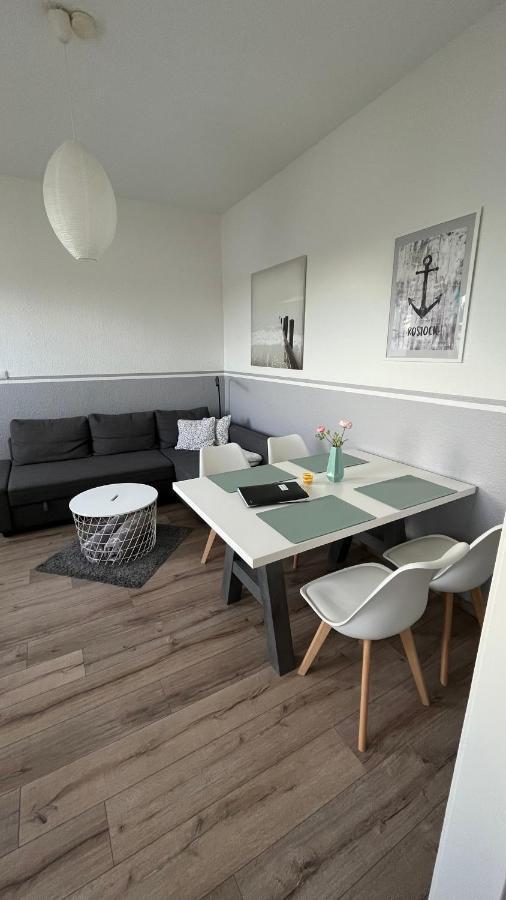 Ferienwohnung Mit Warnowblick Росток Екстериор снимка